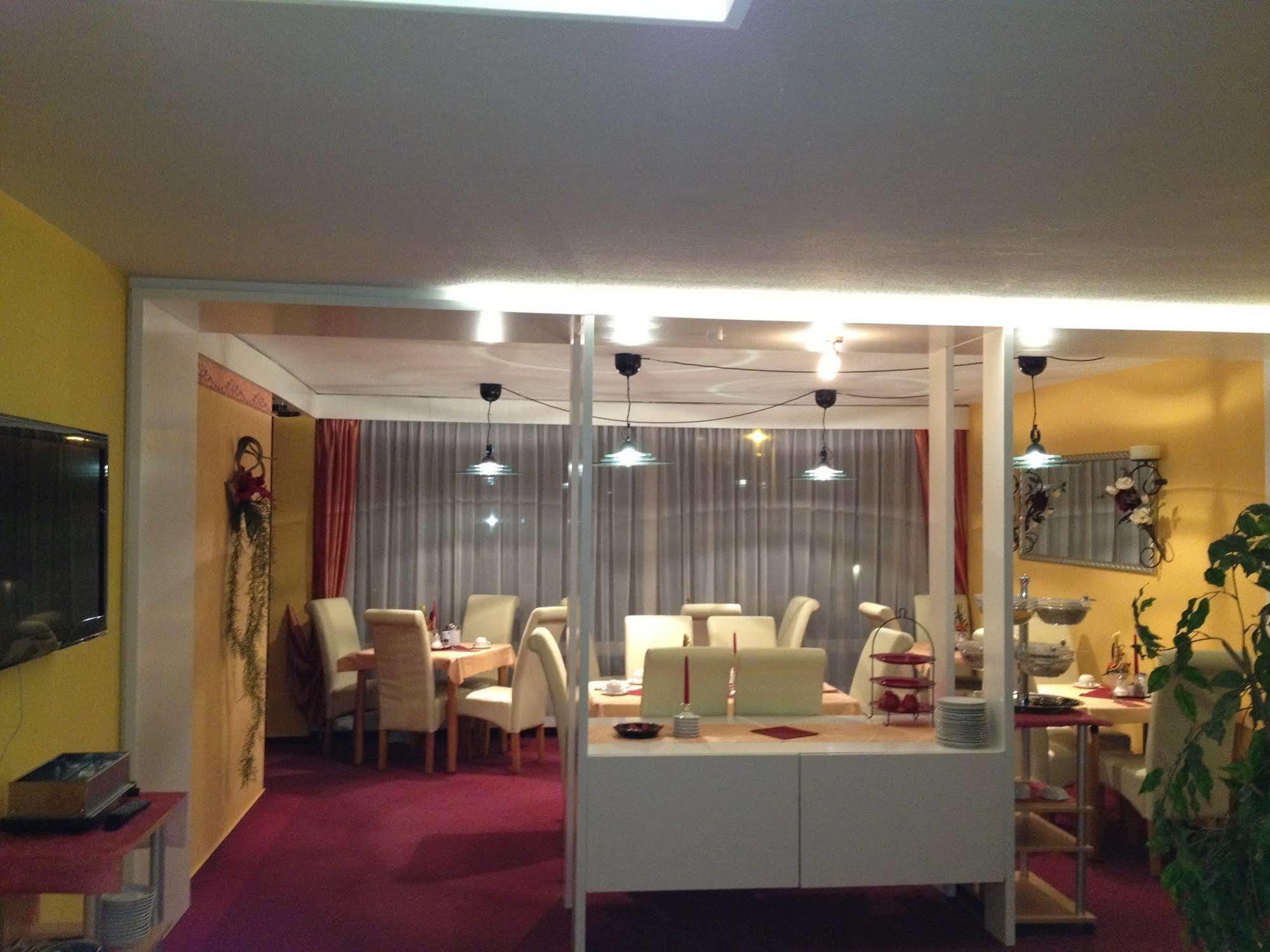 Stadthotel-Garni Neuwied Εξωτερικό φωτογραφία